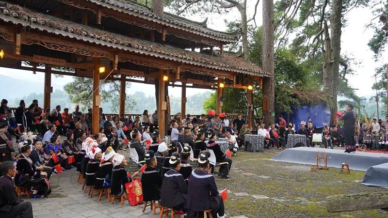 贵州雷山：诗意满寨庆国庆 文艺赋美绘就乡村振兴新图景